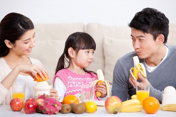 Cẩm nang bỏ túi giúp mẹ phòng bệnh mùa hè cho trẻ